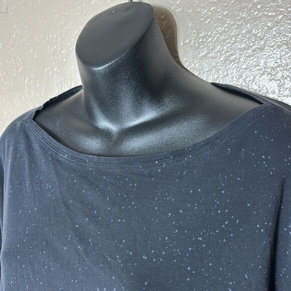 Lululemon women’s long sleeve tee black speckled lightweight airy athleisure - Picture 2 of 5